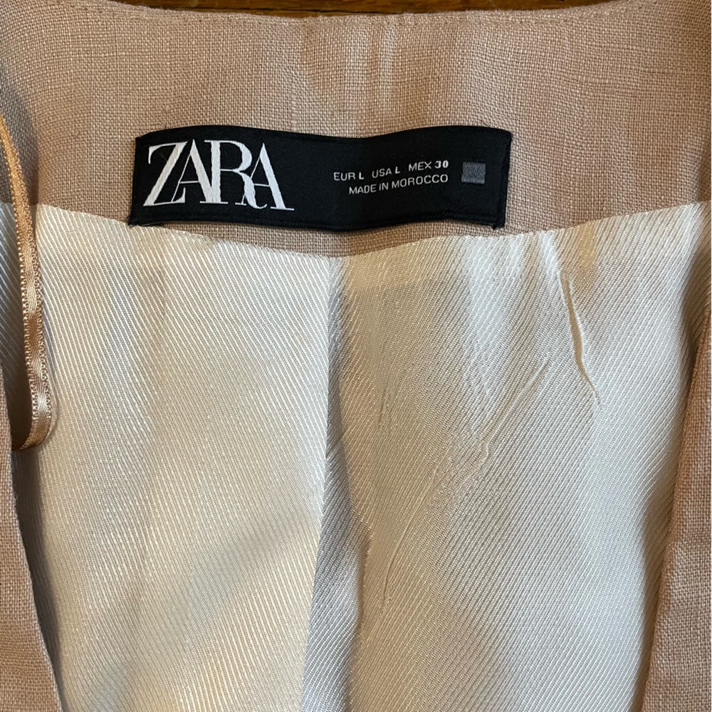 Zara Light Tan Buttoned Vest - Picture 5 of 7